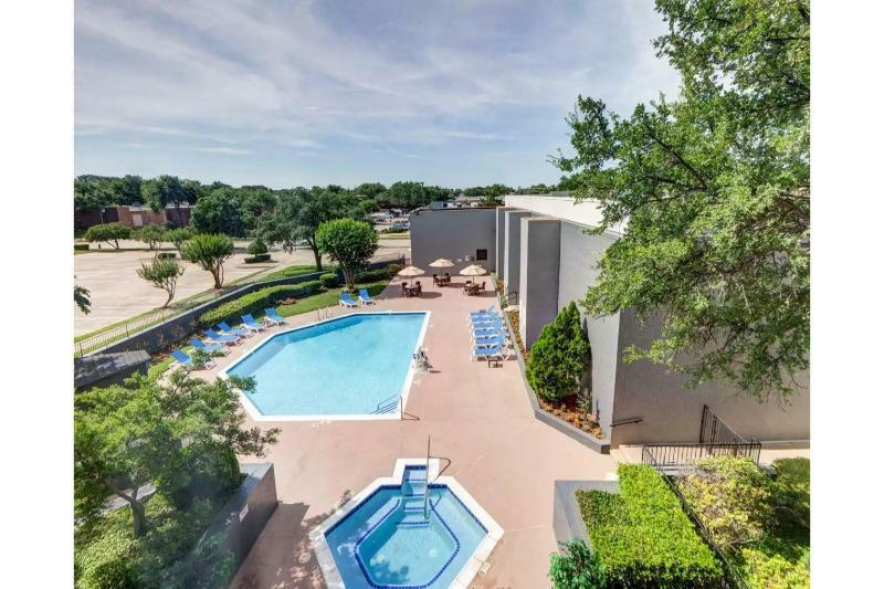 Comfort Inn & Suites Plano East Kültér fotó